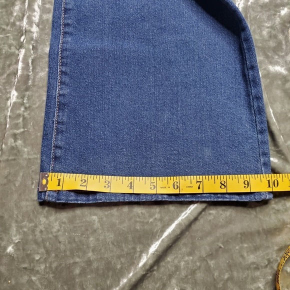 Style & Co. Boot Leg Distressed Jeans - Picture 7 of 7